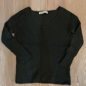 Zara Women's Dark Green V-Neck Sweater